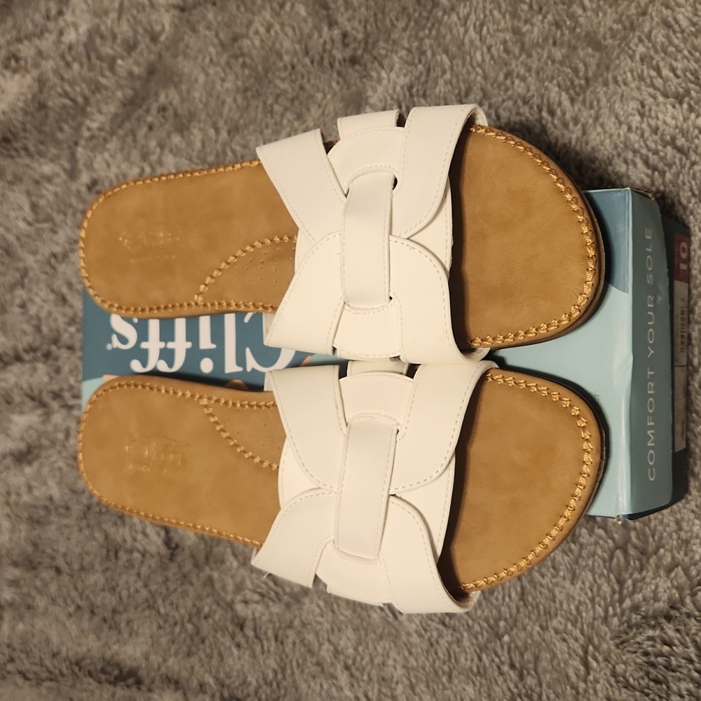 [NWT] Cliffs by White Mountain Slide Sandal - Size 10